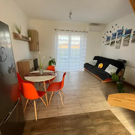 Dom wakacyjny Baltichouse Podczele- 8 Os Blisko Morza !!! Sauna, Jacuzzi,grill, Ognisko, Plac Zabaw Kołobrzeg