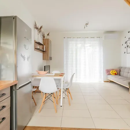 Baltichouse Podczele- 8 Os Blisko Morza !!! Sauna, Jacuzzi,grill, Ognisko, Plac Zabaw * Kołobrzeg