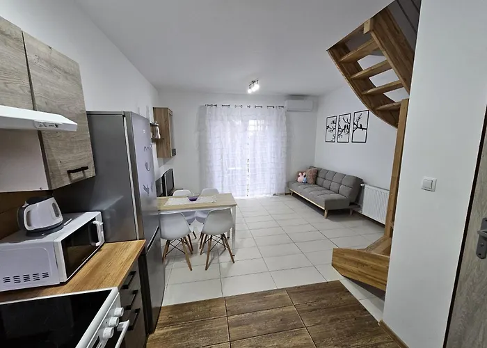 Dom wakacyjny Baltichouse Podczele- 8 Os Blisko Morza !!! Sauna, Jacuzzi,grill, Ognisko, Plac Zabaw